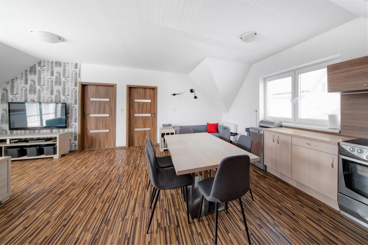 Rodinné apartmány Alex&Gregor Bešeňová Exterior foto