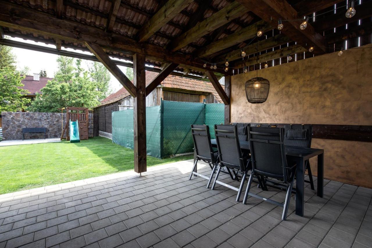 Rodinné apartmány Alex&Gregor Bešeňová Exterior foto