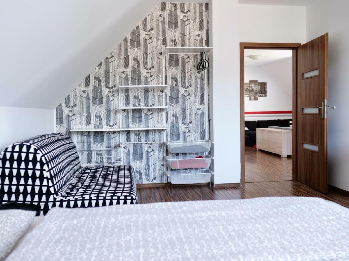 Rodinné apartmány Alex&Gregor Bešeňová Exterior foto